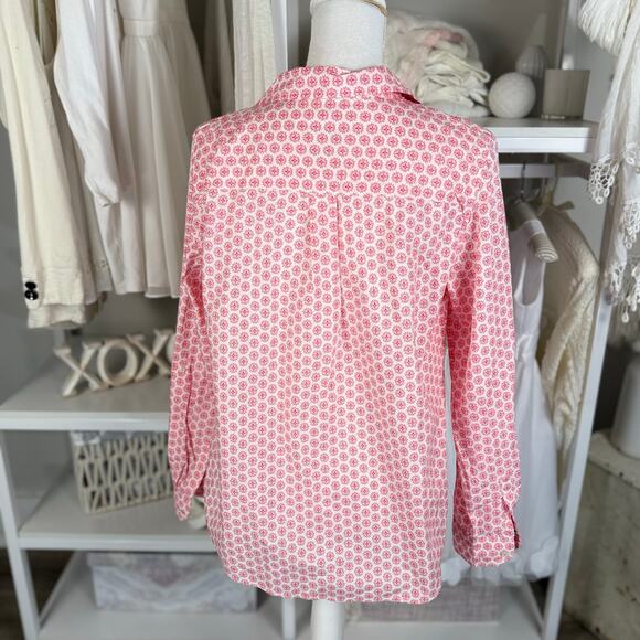 Charter Club Women's Sz 10 Relaxed Fit Pink Floral Button Up Blouse #3591 - Picture 4 of 9